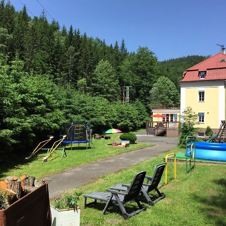 Horska Chata Pod Lanovkou Jáchymov Exteriör bild
